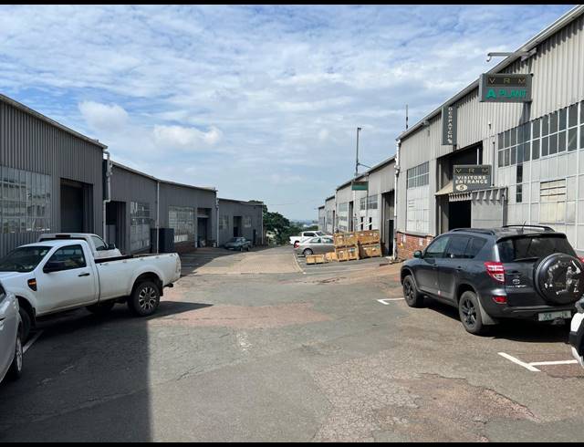 265M² MINI FACTORY TO LET IN WESTMEAD